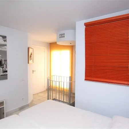 Lovely 3 Bedroom In Apartment