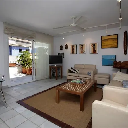 Lovely 3 Bedroom In Sitges